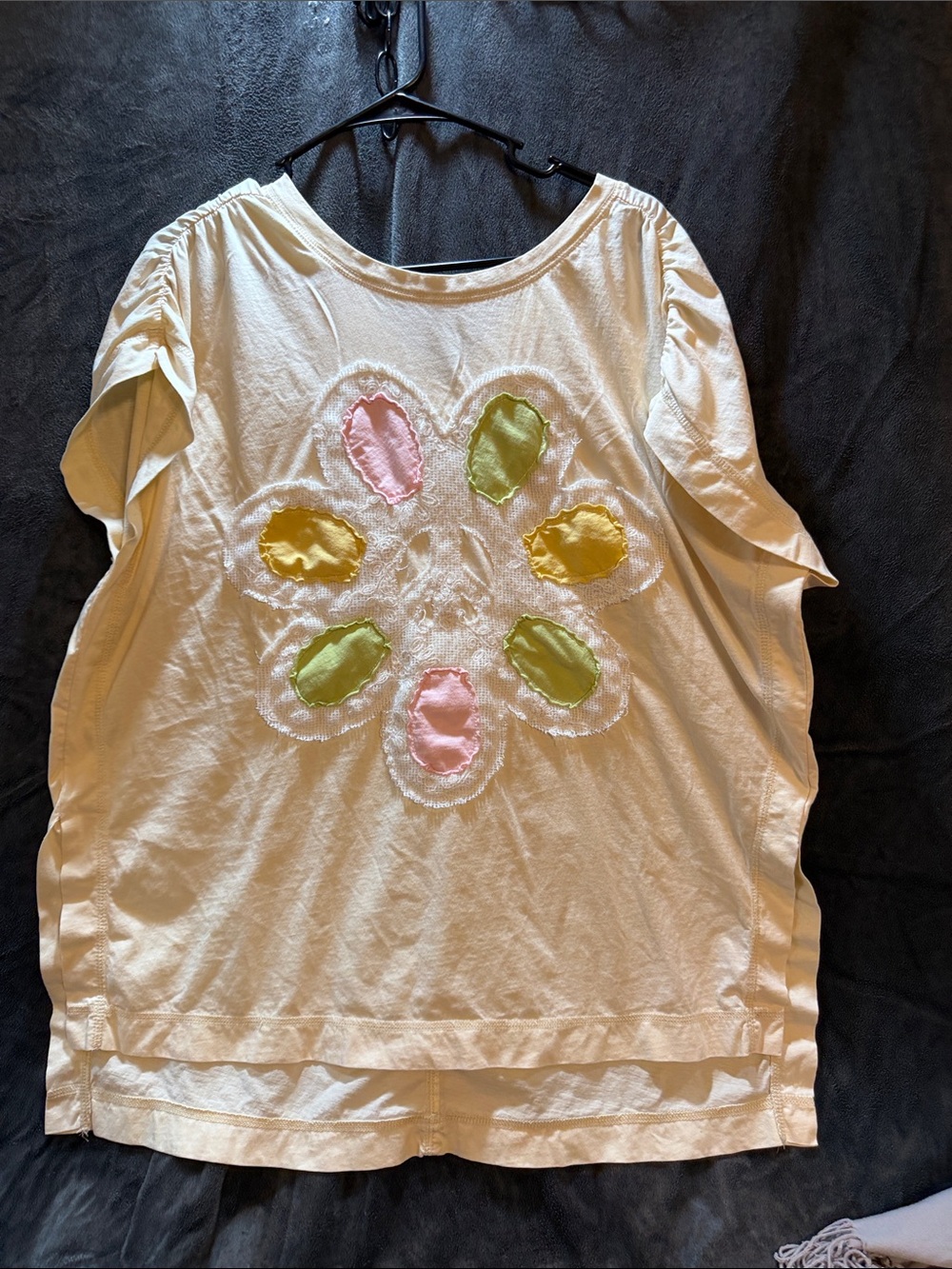 easel Cream Short Sleeve Tee with Pastel Flower Appliqués
